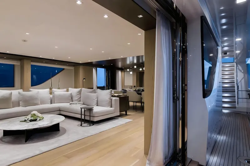  Yacht Photos Pics SANLORENZO SD126