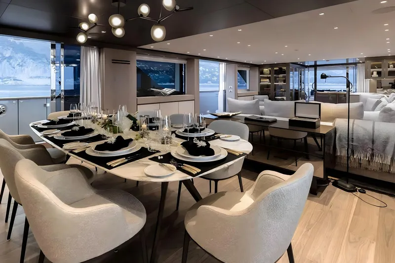  Yacht Photos Pics SANLORENZO SD126