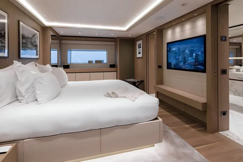  Yacht Photos Pics SANLORENZO SD126