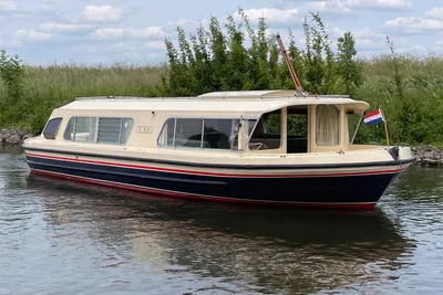 1970 Houseboat Bermuda 34