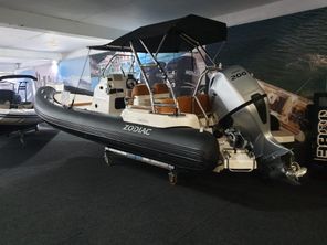 2022 Zodiac Zodiac Medline 6.8 rib met Honda 200 pk AANBIEDING!