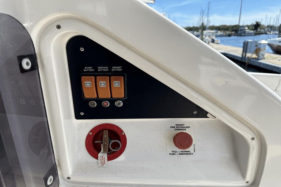 2015 Azimut 54 Flybridge