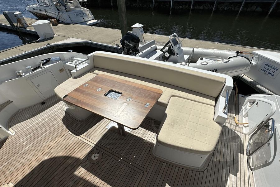 2015 Azimut 54 Flybridge