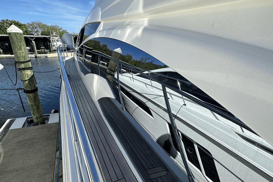 2015 Azimut 54 Flybridge