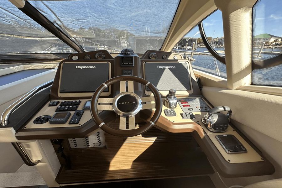 2015 Azimut 54 Flybridge