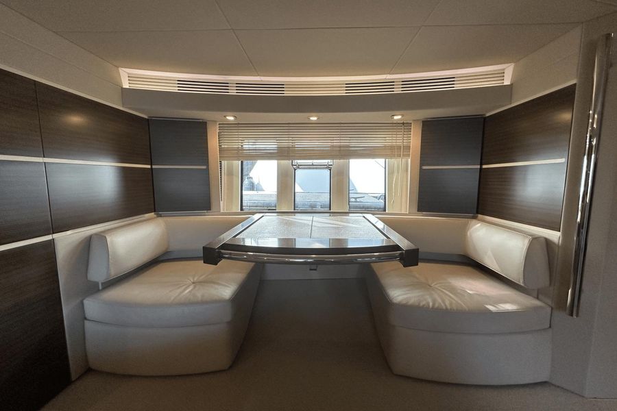 2015 Azimut 54 Flybridge