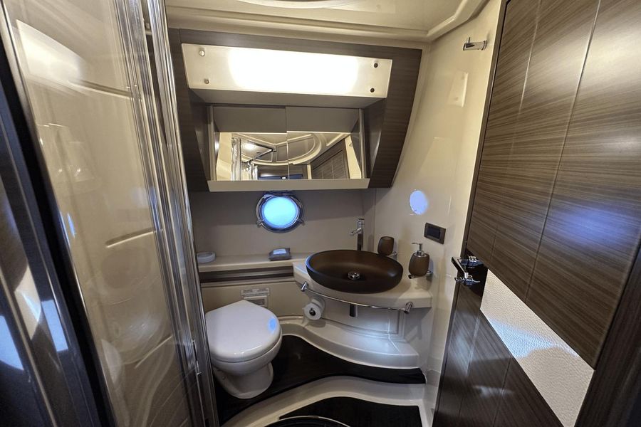 2015 Azimut 54 Flybridge