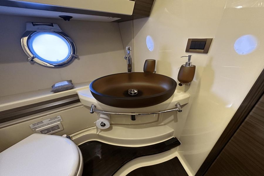 2015 Azimut 54 Flybridge