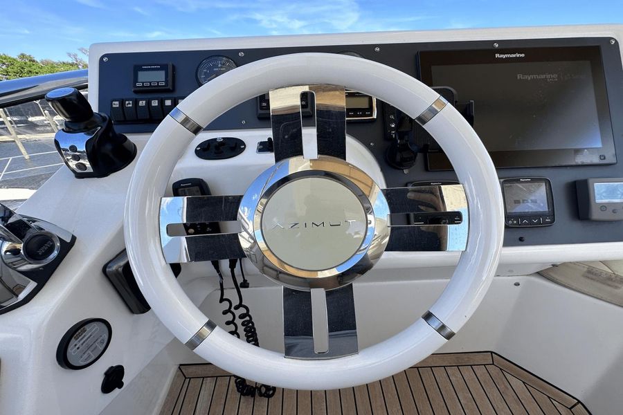 2015 Azimut 54 Flybridge
