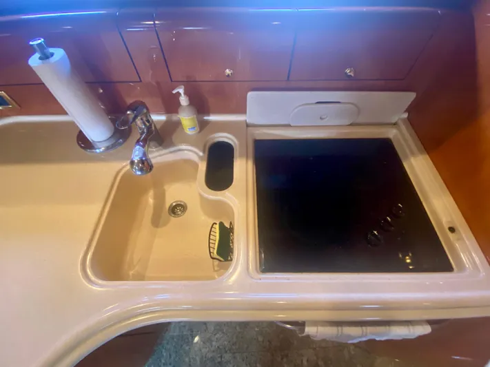 Bigger Dreams Yacht Photos Pics 