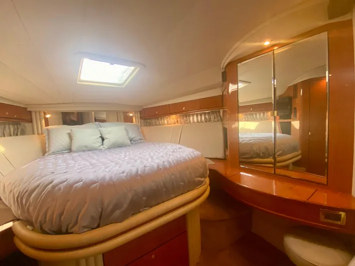 Bigger Dreams Yacht Photos Pics 