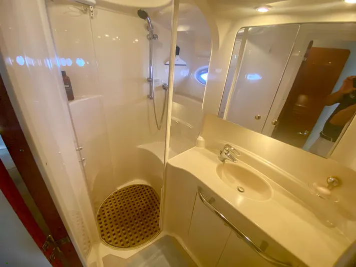 Bigger Dreams Yacht Photos Pics 