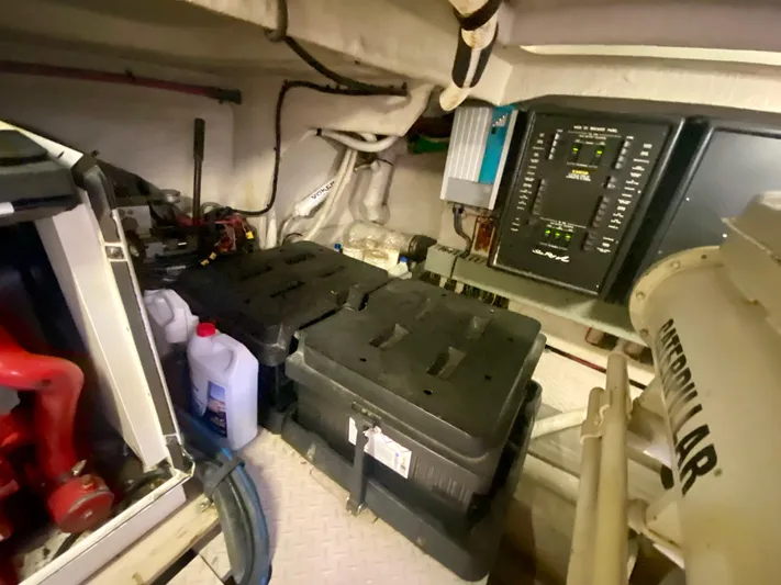 Bigger Dreams Yacht Photos Pics 