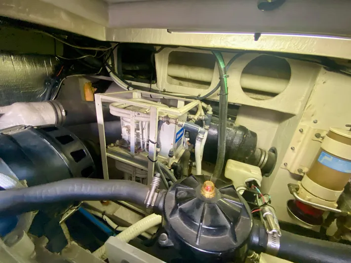 Bigger Dreams Yacht Photos Pics 