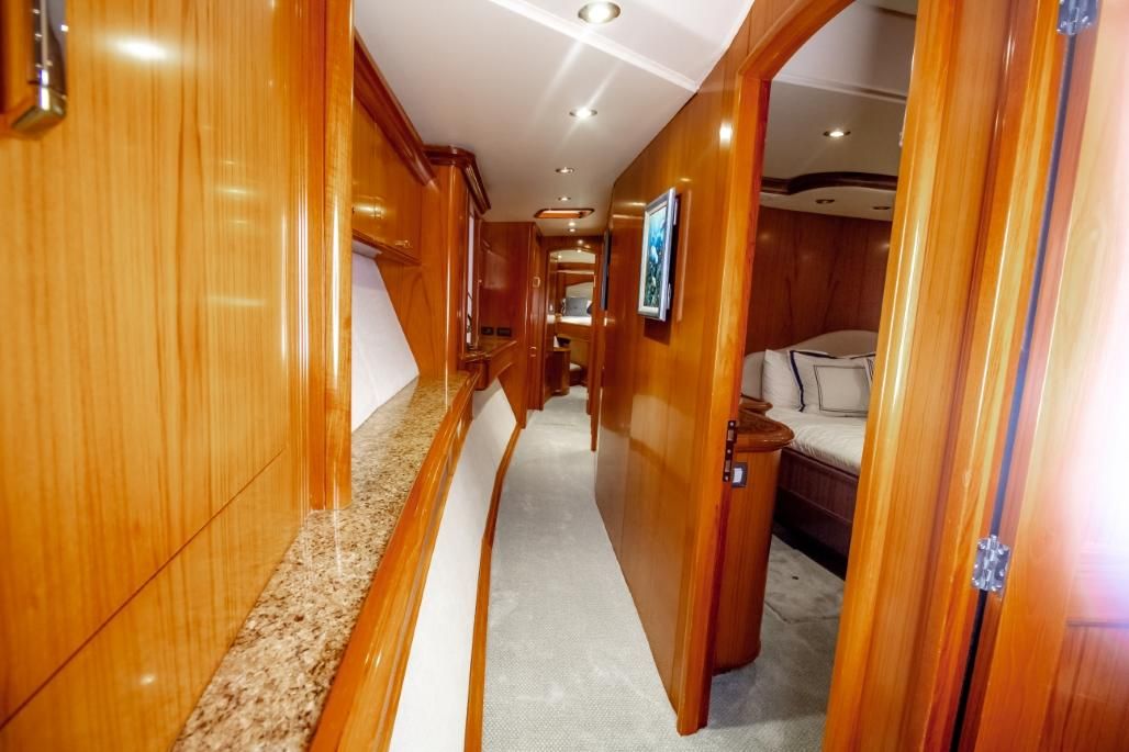 2005 Sea Force IX 82 