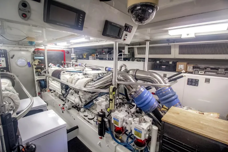 Reel Deal Yacht Photos Pics 