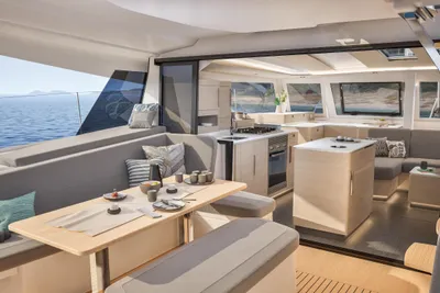 Fountaine Pajot 44