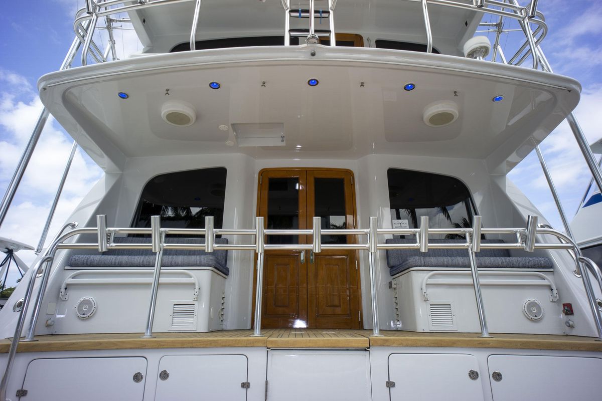 2005 Sea Force IX 82 