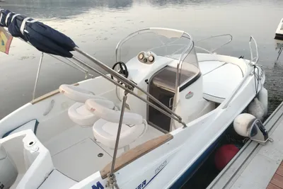 2005 Quicksilver 555 Commander