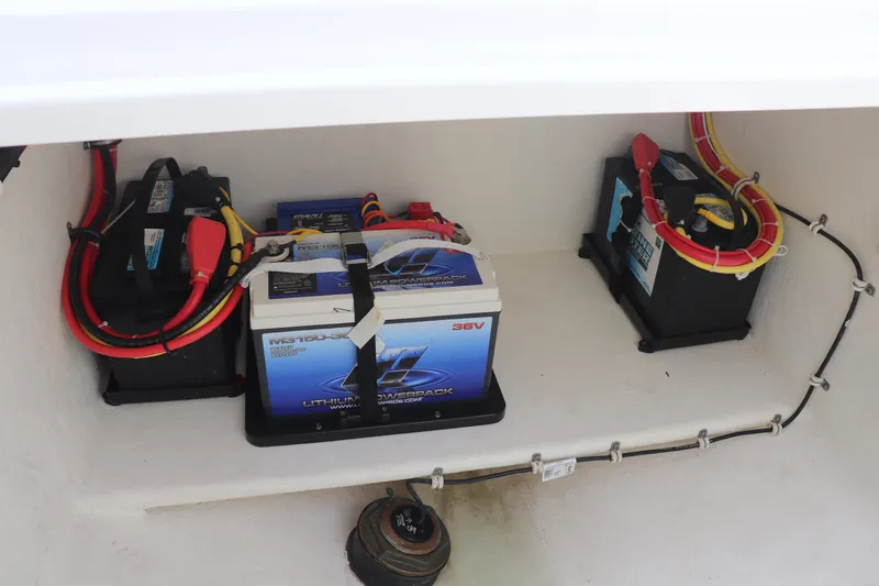 Reel Grateful Yacht Photos Pics 2021 Albemarle 31 DC boat battery compartment with lithium power pack and wiring.