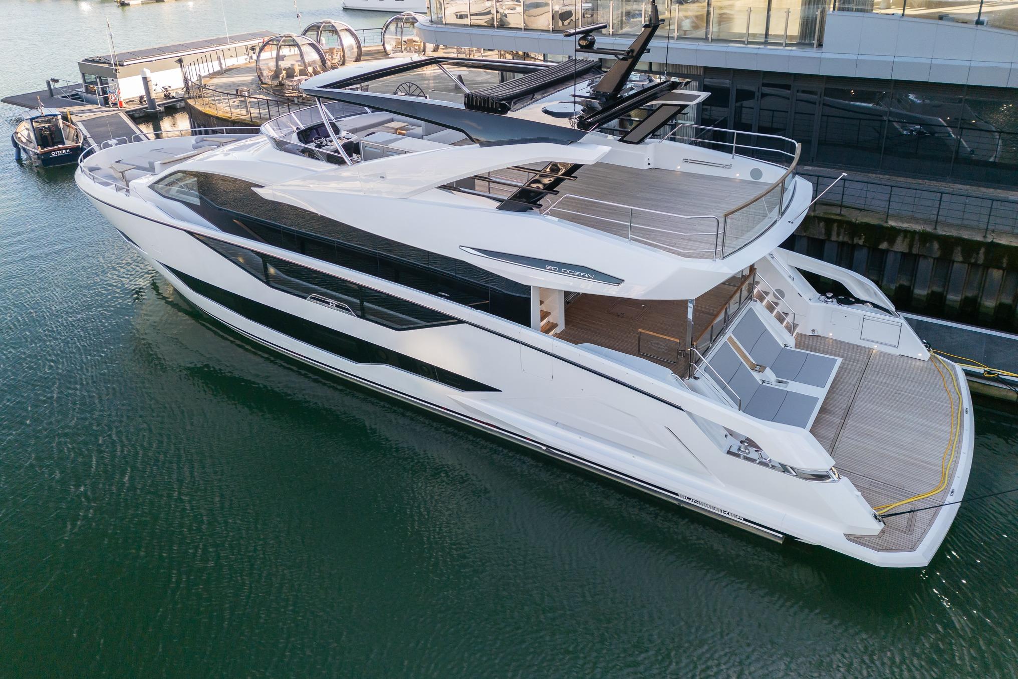 2025 Sunseeker 90 Ocean