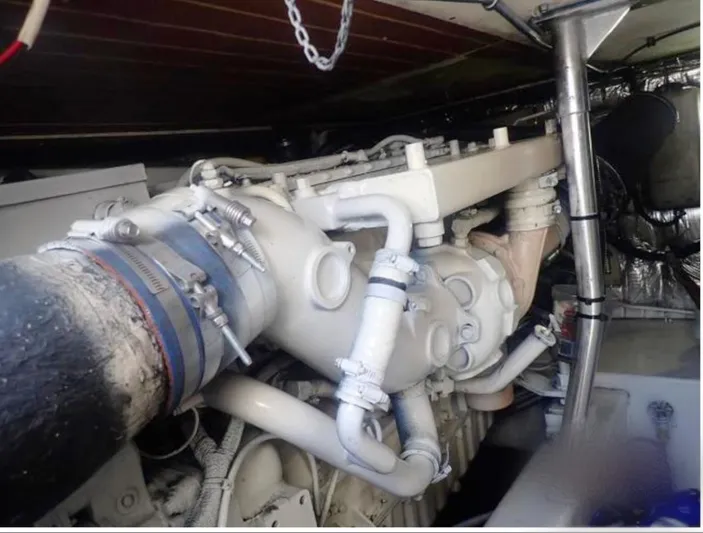Badfish Yacht Photos Pics Engine compartment of a 1998 Ocean Yachts 40 Super Sport.