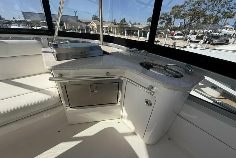 Anchor Management Yacht Photos Pics 2008 Sea Ray 47 Sedan Bridge - Flybridge Kitchen