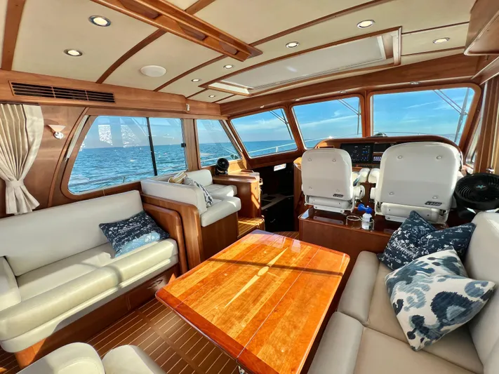 Skydog Yacht Photos Pics 