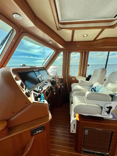 Skydog Yacht Photos Pics 