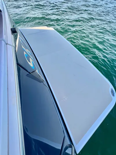 Skydog Yacht Photos Pics 