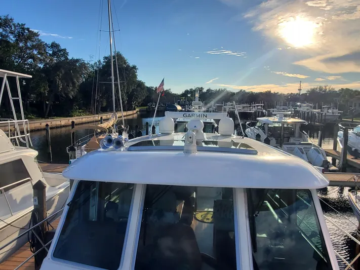 Skydog Yacht Photos Pics 