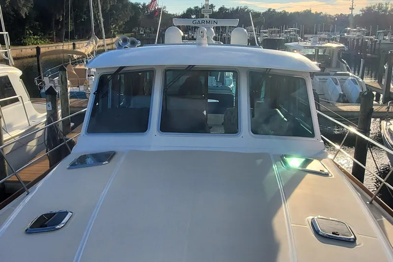 Skydog Yacht Photos Pics 