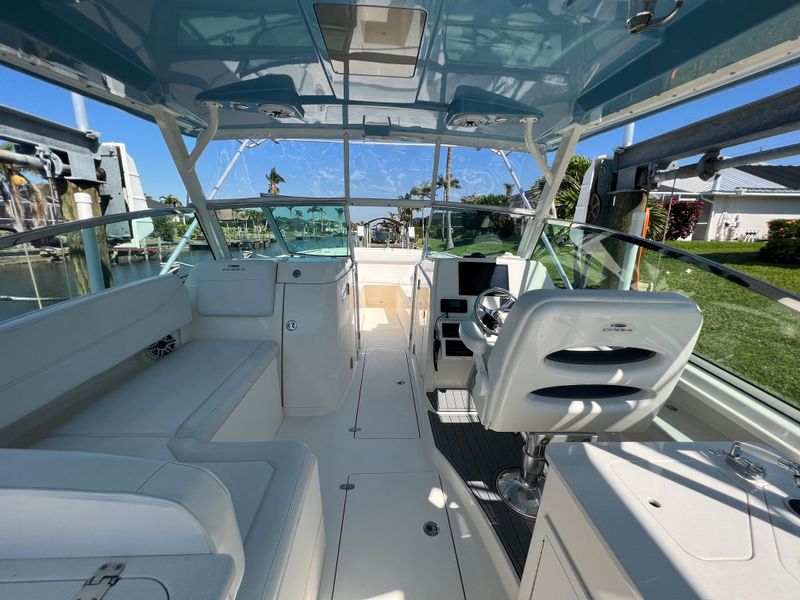 2021 Cobia 330 DC