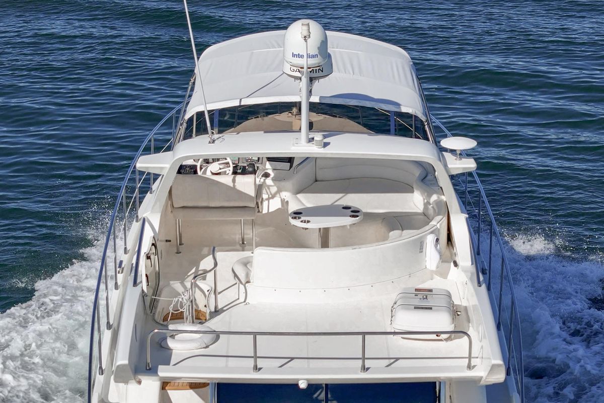 2002 Azimut 56 