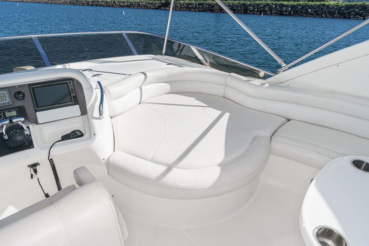 2002 Azimut 56 