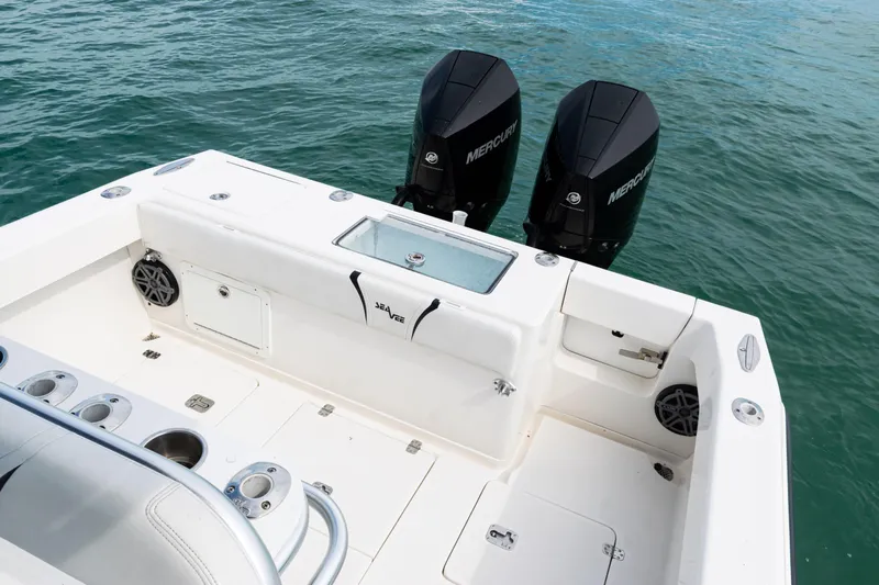  Yacht Photos Pics 2018 SeaVee 29 boat with twin Mercury engines on open water.