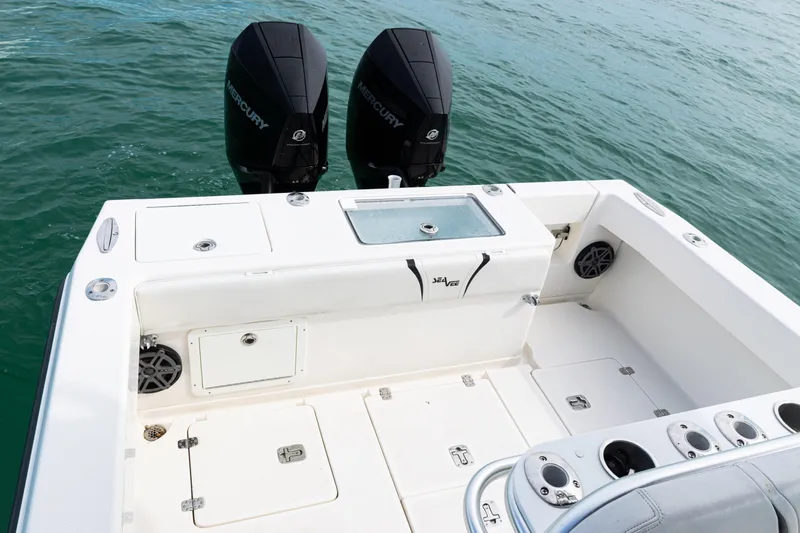  Yacht Photos Pics 2018 SeaVee 29 boat with dual Mercury engines on open water.