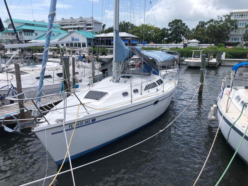 2000 Catalina 320