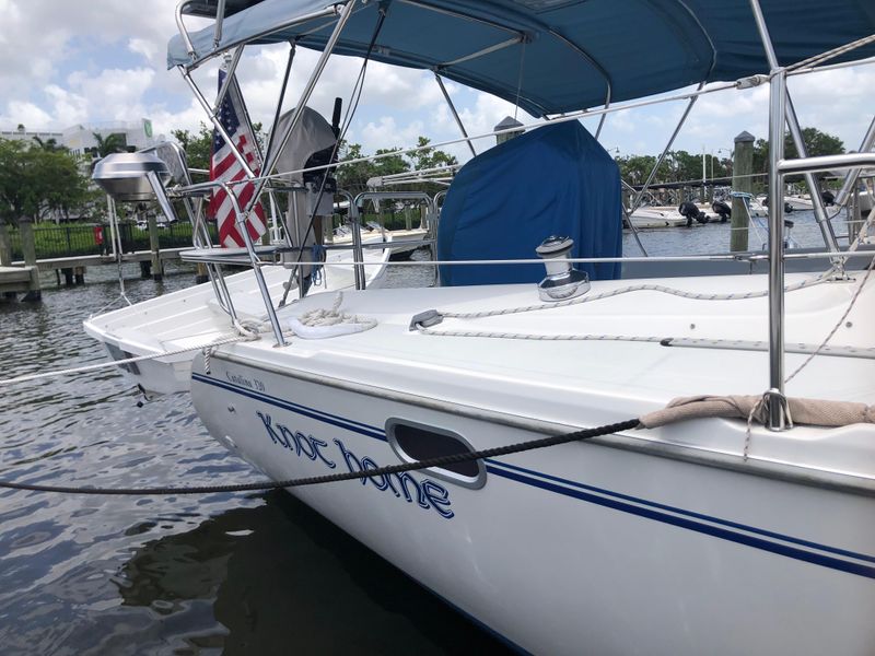 2000 Catalina 320