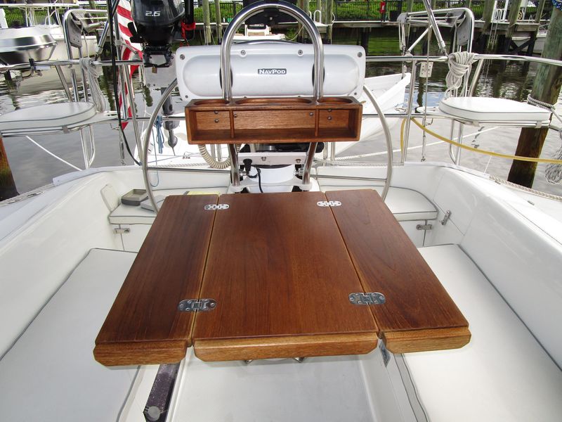 2000 Catalina 320