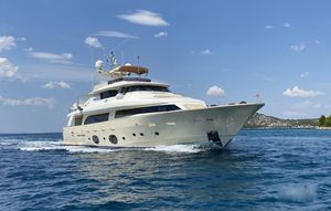 2010 Ferretti Yachts navetta 33 custom