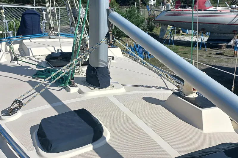 Ivory Star Yacht Photos Pics 1999 Island Packet 350 sailboat deck with rigging and equipment.