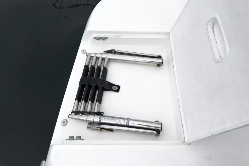 Rainbow Yacht Photos Pics 