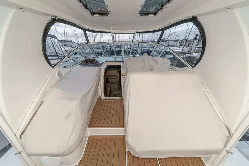 Rainbow Yacht Photos Pics 