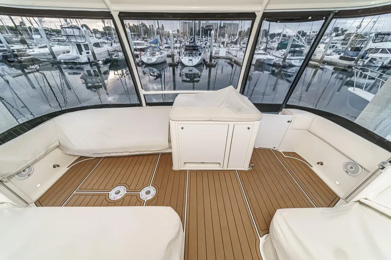 Rainbow Yacht Photos Pics 