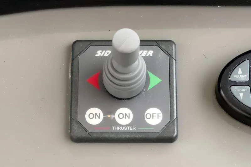 Rainbow Yacht Photos Pics 