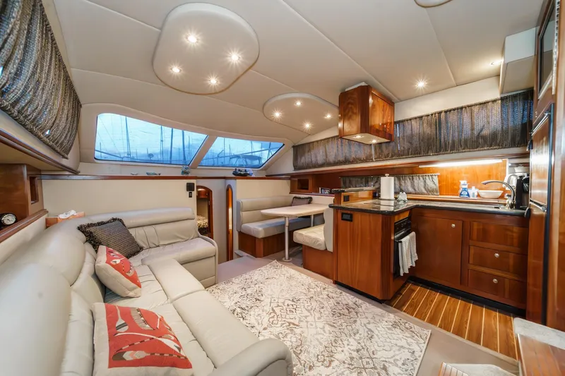 Rainbow Yacht Photos Pics 