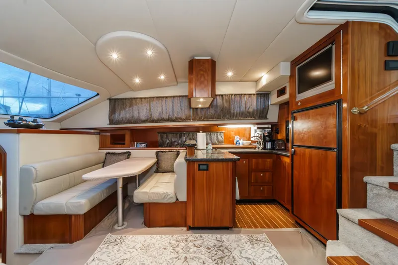 Rainbow Yacht Photos Pics 