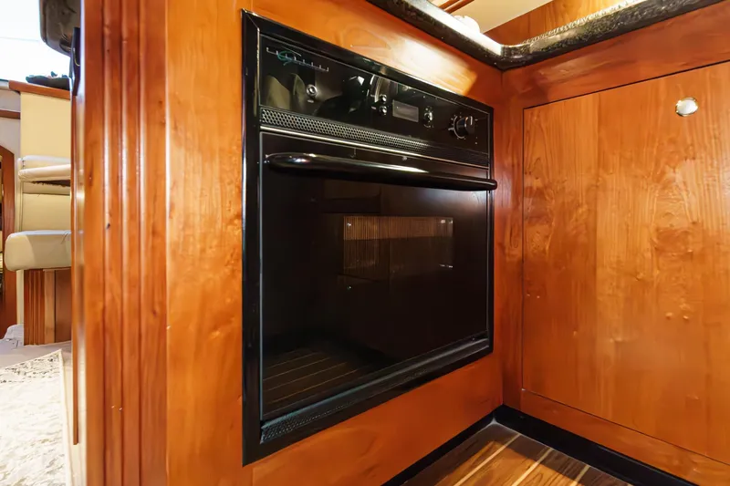 Rainbow Yacht Photos Pics 