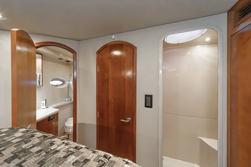 Rainbow Yacht Photos Pics 